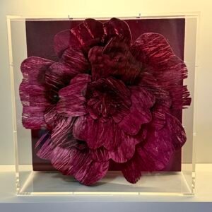 Caixa Decorativa Acrílico Cristal com Flor Artesanal Bordô | Coleção Afetiva