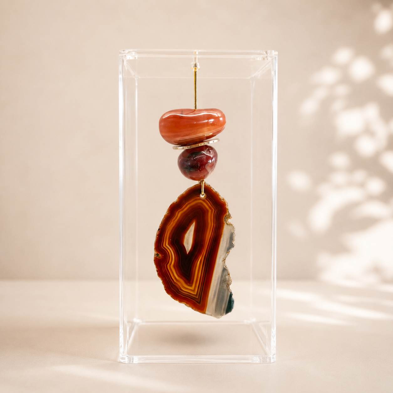 Caixa de Acrílico com Pedra natural Coralinal | Decor Afetiva 8x8x19 cm